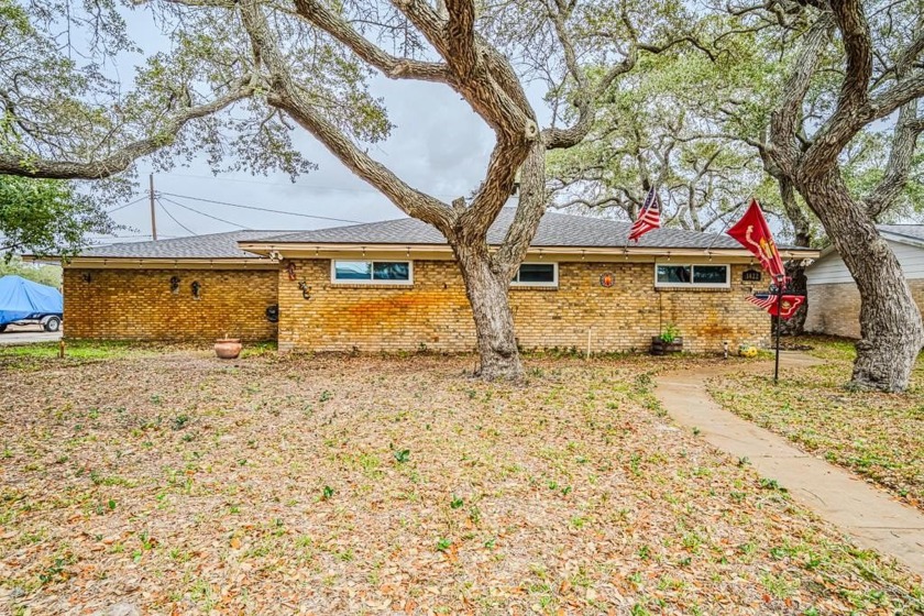 Discover your dream home featuring 3 spacious bedrooms with a - Beach Home for sale in Aransas Pass, Texas on Beachhouse.com