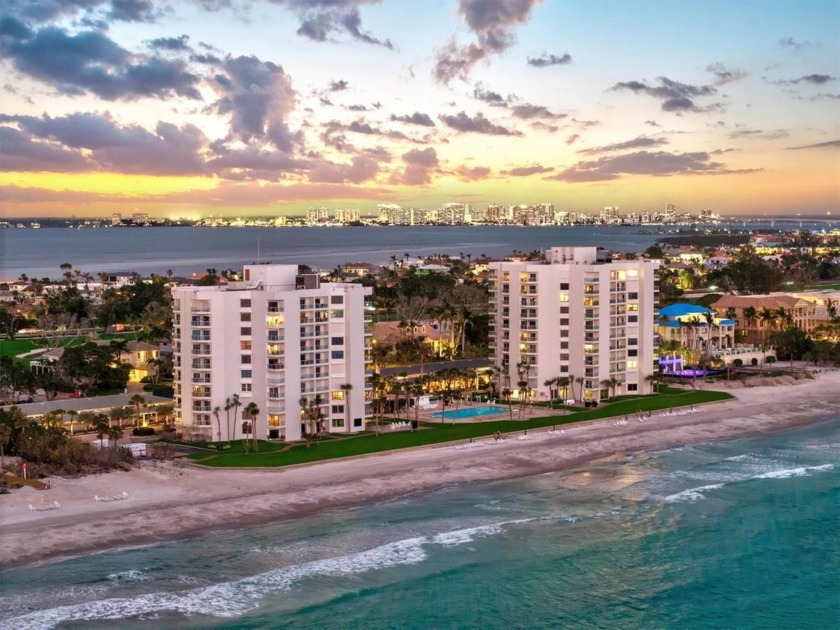 This TOTALLY RENOVATED ISLAND BEAUTY will charm the most - Beach Condo for sale in Longboat Key, Florida on Beachhouse.com