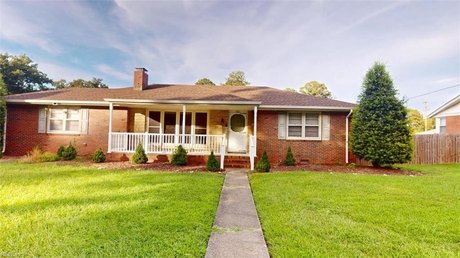 Welcome to a home within a very short distance to Elizabeth - Beach Home for sale in Portsmouth, Virginia on Beachhouse.com