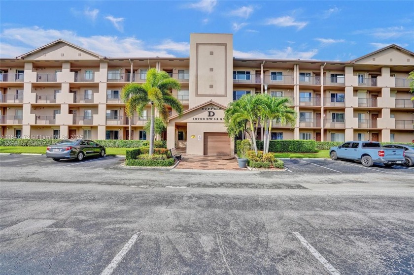 REDUCED TO SELL!!! This substantially and magnificent remodeled - Beach Condo for sale in Pembroke Pines, Florida on Beachhouse.com