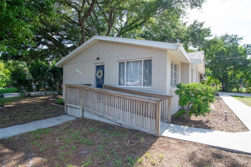 **No storm damage! High and dry in West St Pete!** Have you been - Beach Home for sale in St. Petersburg, Florida on Beachhouse.com