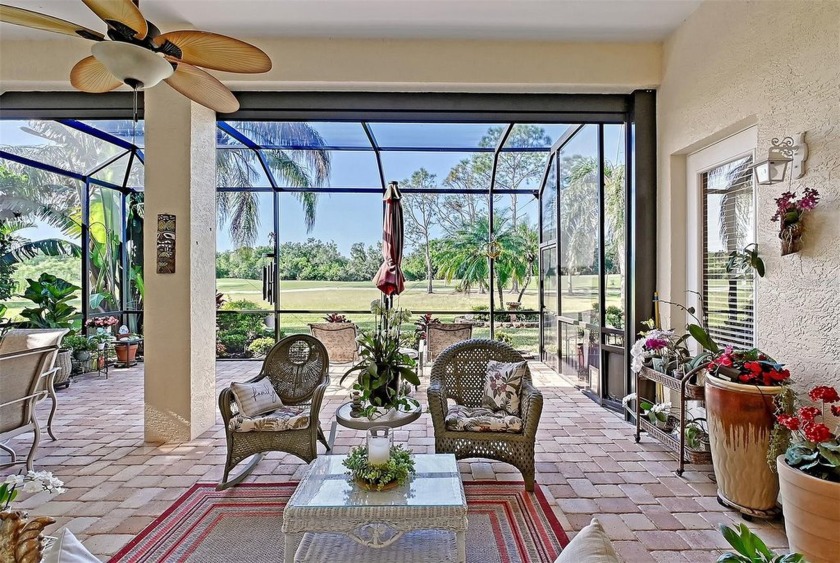 Live in Luxury at Lakewood Ranch Country Club - Muirfield - Beach Home for sale in Lakewood Ranch, Florida on Beachhouse.com