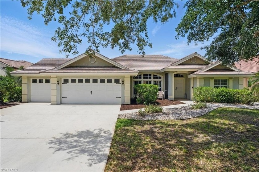 MOTIVATED SELLERS!!! Live the Florida lifestyle in this spacious - Beach Home for sale in Lehigh Acres, Florida on Beachhouse.com