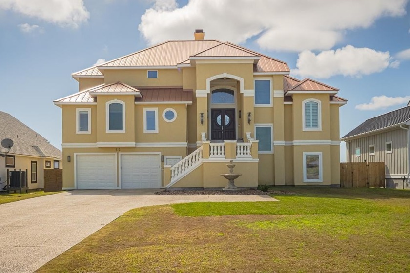 Stunning Coastal Living. 5-Bedroom, 3.5-Bathroom Dream Home in - Beach Home for sale in Rockport, Texas on Beachhouse.com