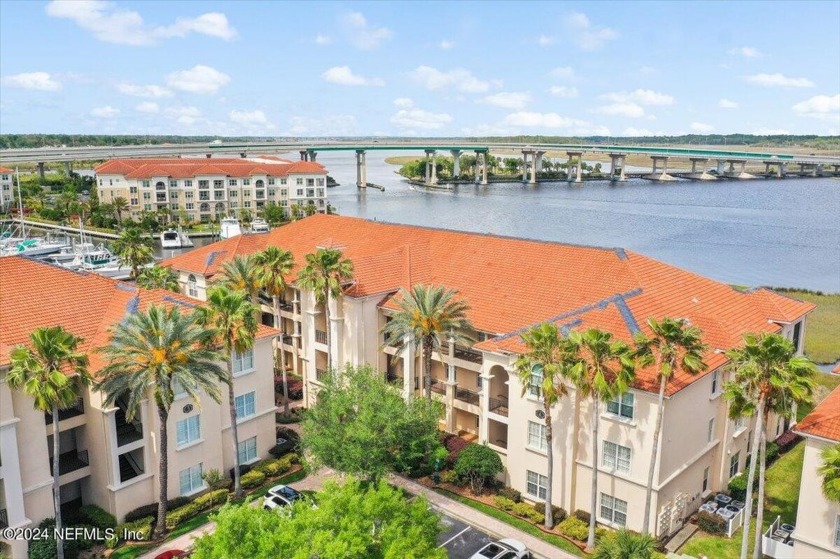 Beautiful three bedroom condo overlooking the Intracoastal - Beach Condo for sale in Jacksonville, Florida on Beachhouse.com