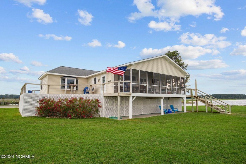 Have you always dreamed of owning your very own coastal cottage - Beach Home for sale in Bath, North Carolina on Beachhouse.com