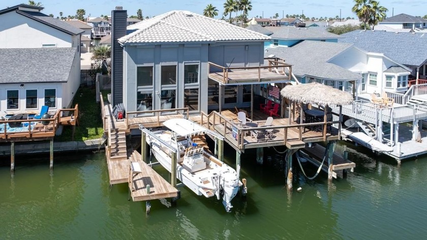 ON WATER, WIDE CANAL, EAST FACING Your Island Oasis Awaits! - Beach Home for sale in Corpus Christi, Texas on Beachhouse.com