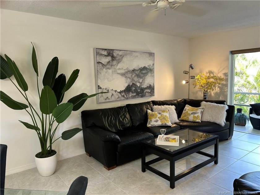 This condo shows like a MODEL and being sold furnished with a - Beach Condo for sale in Stuart, Florida on Beachhouse.com