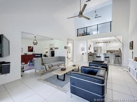 This striking two-bedroom, two-bath plus den Mid-Century design - Beach Townhome/Townhouse for sale in Hobe Sound, Florida on Beachhouse.com