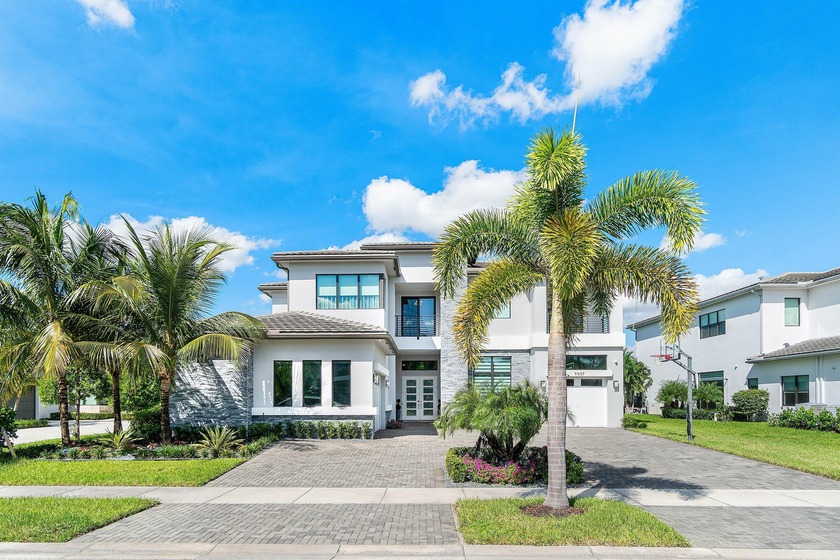 Welcome to your new home where luxury meets technology. This - Beach Home for sale in Boca Raton, Florida on Beachhouse.com