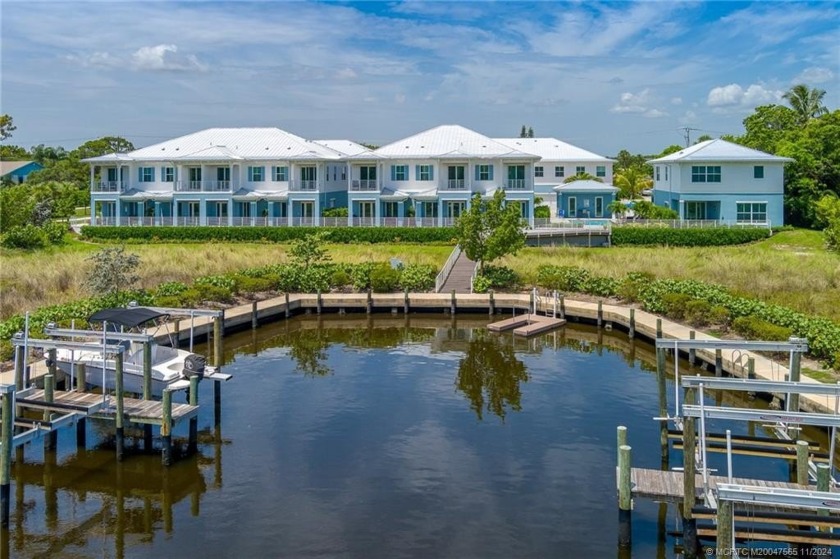 BRAND NEW WATERFRONT TOWN-HOMES w/ DOCK/LIFT (included in price) - Beach Townhome/Townhouse for sale in Stuart, Florida on Beachhouse.com