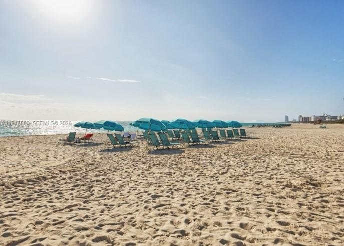 Oceanfront property with views of the Biscayne Bay and Downtown - Beach Condo for sale in Miami Beach, Florida on Beachhouse.com