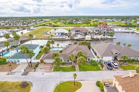 Experience waterfront luxury in this pristine 3-bedroom, 2 full - Beach Home for sale in Aransas Pass, Texas on Beachhouse.com