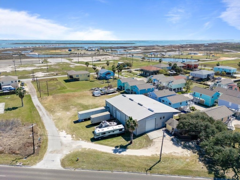 Warehouse for Sale - Prime Corner Location in Aransas Pass - Beach Commercial for sale in Aransas Pass, Texas on Beachhouse.com