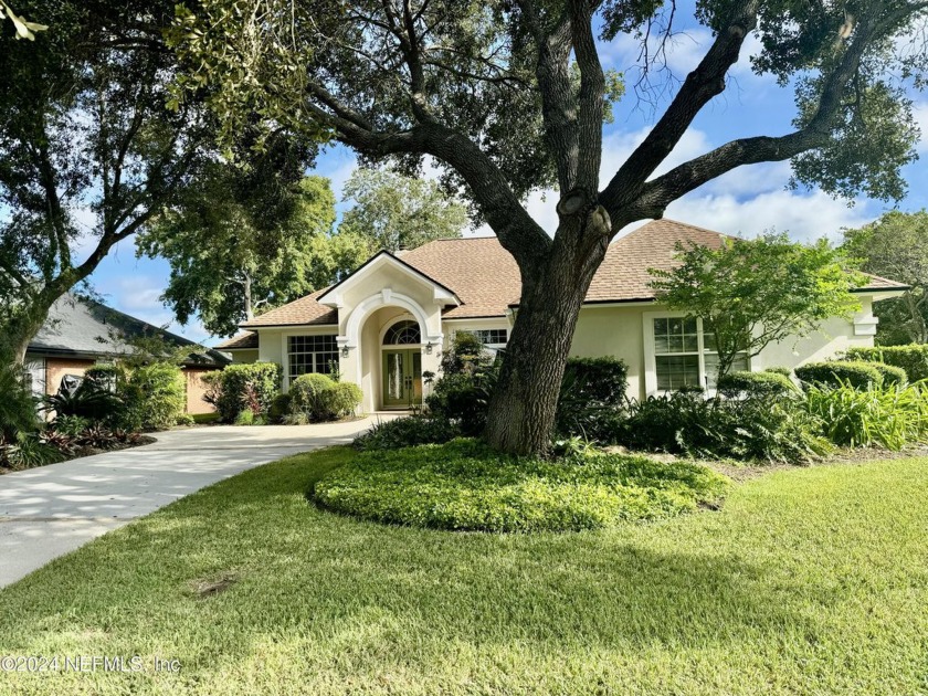 REDUCED!Discover the charm of Eagle Harbor, one of North - Beach Home for sale in Fleming Island, Florida on Beachhouse.com