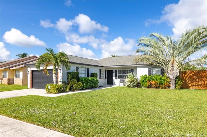 Welcome to this beautifully updated and meticulously maintained - Beach Home for sale in Jupiter, Florida on Beachhouse.com