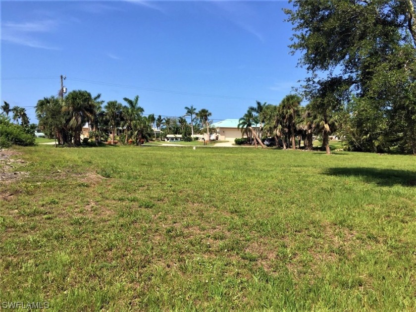 NEW PRICE: $175,000 BEST PRICE in Cape Haze!! This BEAUTIFUL - Beach Lot for sale in Placida, Florida on Beachhouse.com