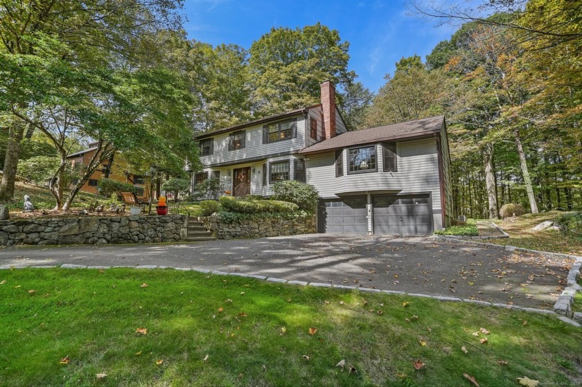 Nestled into a signature Wilton neighborhood, this pleasing - Beach Home for sale in Wilton, Connecticut on Beachhouse.com