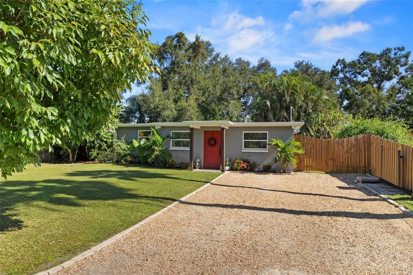 Welcome to your coastal dream home in the heart of Seminole - Beach Home for sale in Seminole, Florida on Beachhouse.com