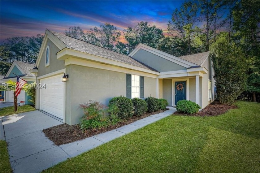 Welcome to this beautifully upgraded 2 BR, 2 full BA home - Beach Home for sale in Bluffton, South Carolina on Beachhouse.com