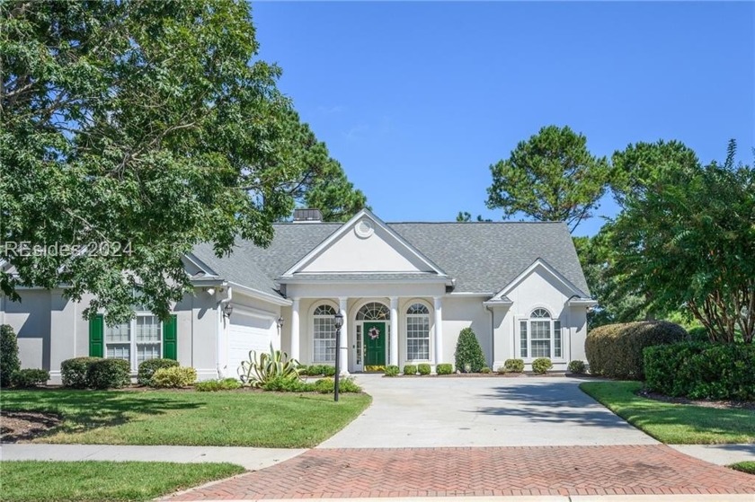 Turn key home! Just move right in! Clean as a whistle! One owner - Beach Home for sale in Bluffton, South Carolina on Beachhouse.com