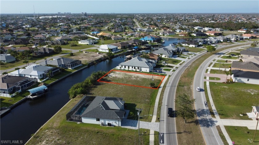 Welcome to paradise! City water and Sewer IN! This exquisite - Beach Lot for sale in Cape Coral, Florida on Beachhouse.com