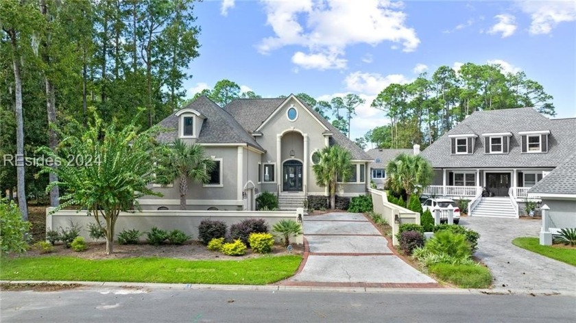 5 bedroom, 5 bath home in stunning Wexford features many recent - Beach Home for sale in Hilton Head Island, South Carolina on Beachhouse.com