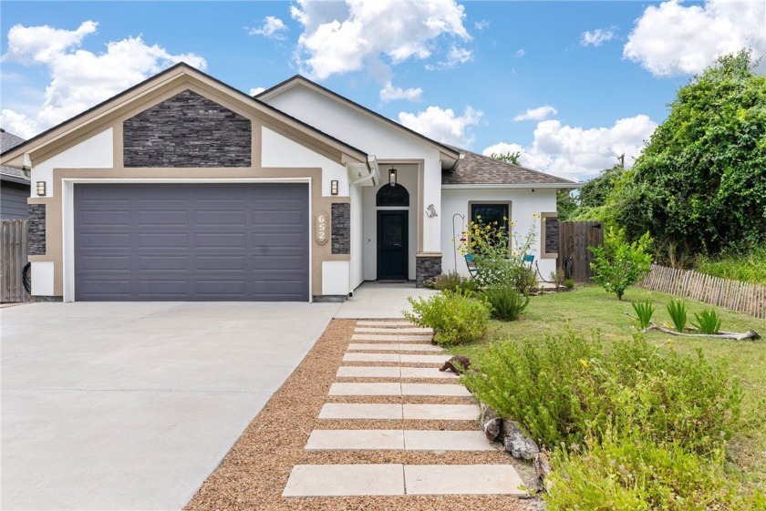 Welcome to your dream coastal retreat! This beautifully modern - Beach Home for sale in Aransas Pass, Texas on Beachhouse.com