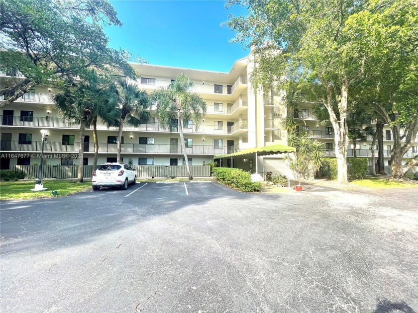 Great opportunity to own this large water view 1 bed 1 bath - Beach Condo for sale in Pompano Beach, Florida on Beachhouse.com