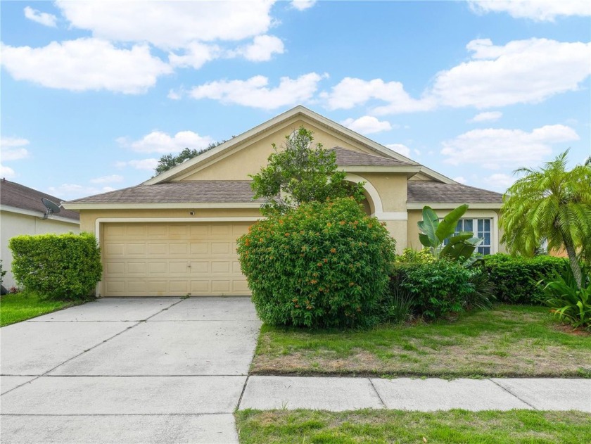 Conveniently located close to I-75! This spacious 4-bedroom - Beach Home for sale in Riverview, Florida on Beachhouse.com