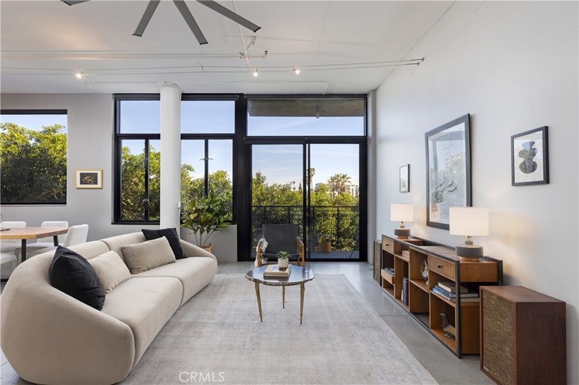 Welcome to Unit 421 at the iconic Temple Lofts, where historic - Beach Condo for sale in Long Beach, California on Beachhouse.com