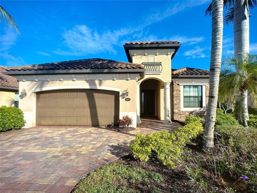Welcome to this GORGEOUS picture-perfect home in the - Beach Home for sale in Naples, Florida on Beachhouse.com