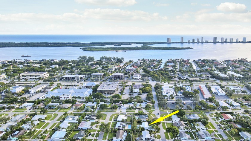 Welcome to this beautifully updated 3-bedroom, 2-bathroom home - Beach Home for sale in North Palm Beach, Florida on Beachhouse.com
