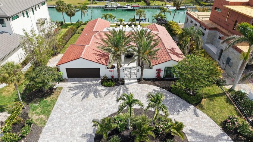 Tropical Florida living is epitomized by glamorous finishes - Beach Home for sale in Sarasota, Florida on Beachhouse.com