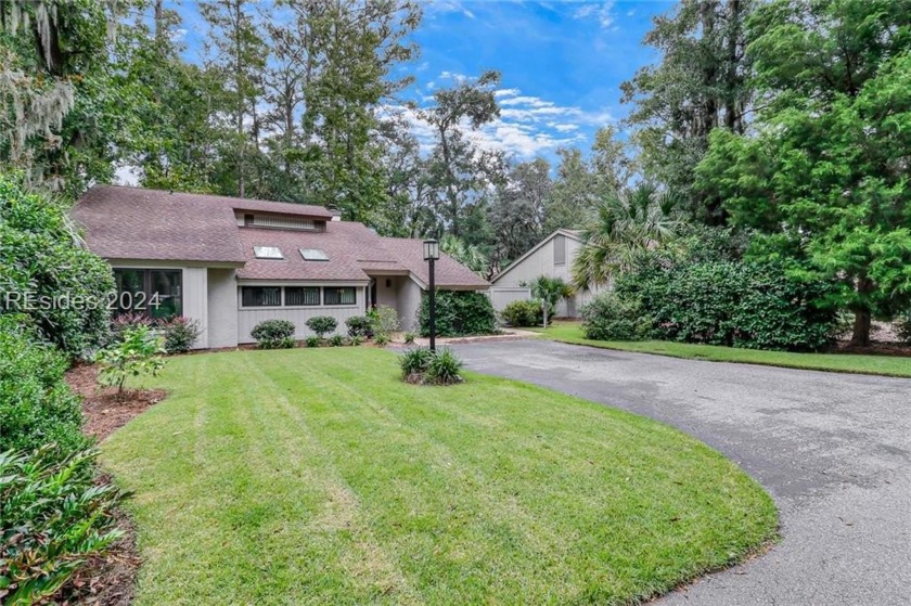 Superb value on 100% remodeled residence with open space to golf - Beach Home for sale in Hilton Head Island, South Carolina on Beachhouse.com