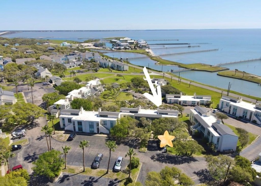 Welcome to your fully furnished, seaside condo escape!! This - Beach Condo for sale in Rockport, Texas on Beachhouse.com