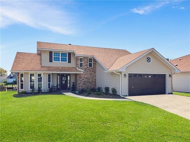 Welcome to your dream waterfront retreat in Slidell! This - Beach Home for sale in Slidell, Louisiana on Beachhouse.com