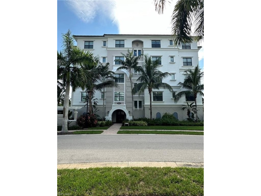 Welcome to Cielo! This sophisticated, furnished 2900-sq ft 3-bed - Beach Home for sale in Bonita Springs, Florida on Beachhouse.com