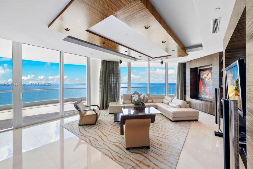 Paradise awaits you in this 32nd floor unit with over 3,700 sf - Beach Condo for sale in Sunny  Isles  Beach, Florida on Beachhouse.com