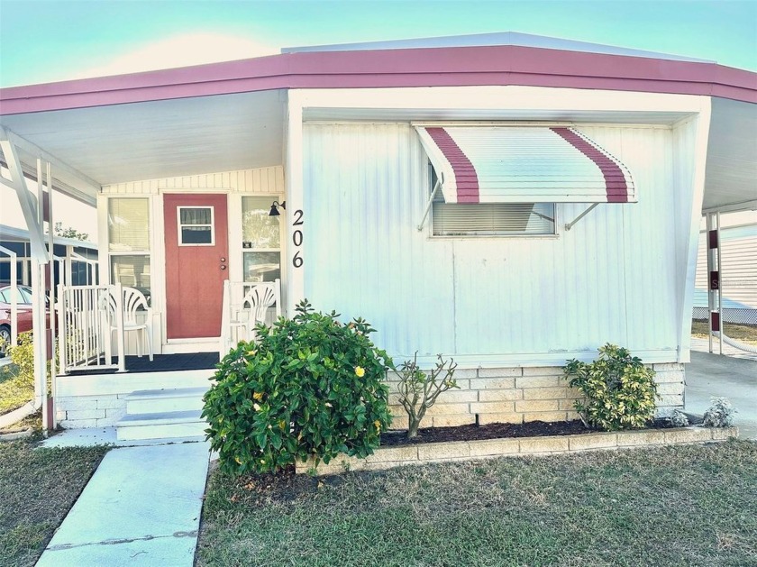 New Low Price! Hurry to See this Updated light & bright 2 - Beach Home for sale in Pinellas Park, Florida on Beachhouse.com