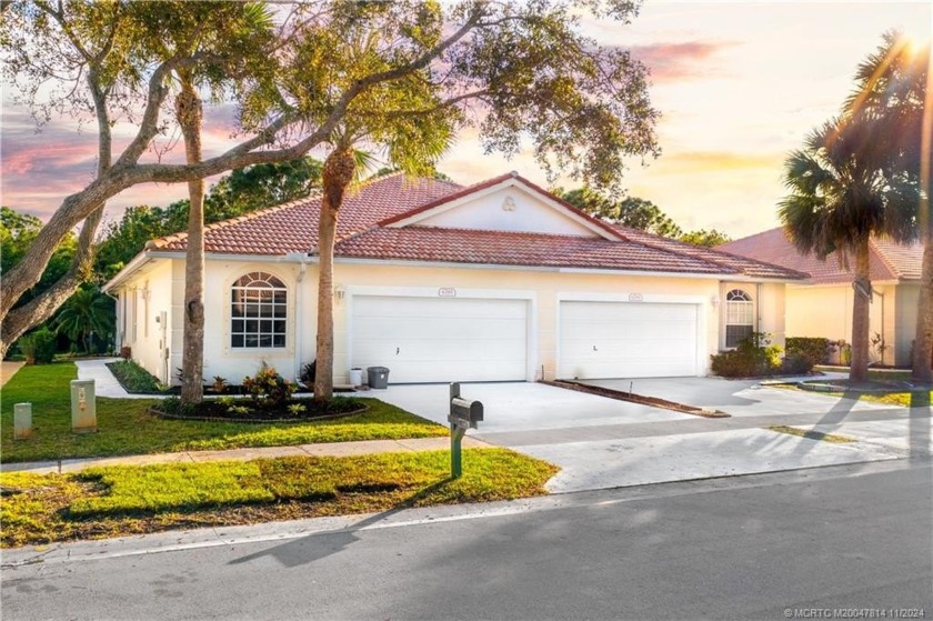 A hidden gem in the gated community of Summerfield, surrounded - Beach Townhome/Townhouse for sale in Stuart, Florida on Beachhouse.com