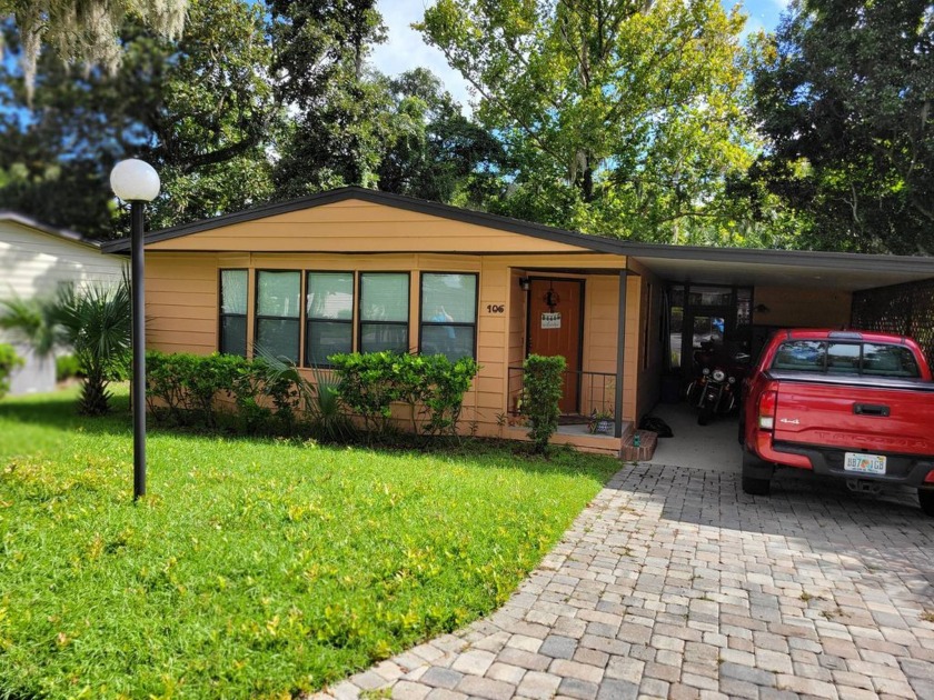 This beautifully decorated, 2-bedroom, 2-bath home in the - Beach Home for sale in Ormond Beach, Florida on Beachhouse.com