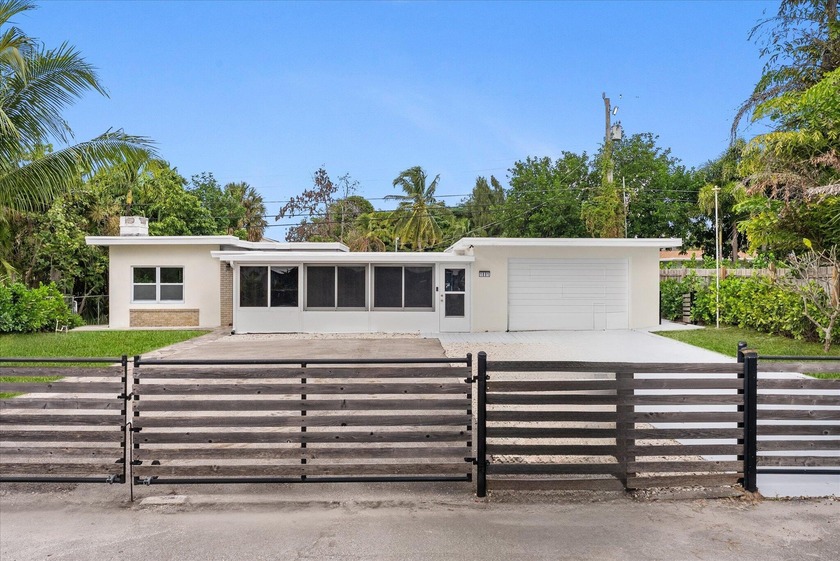 Location is everything! Less than a mile from Juno Park, this - Beach Home for sale in North Palm Beach, Florida on Beachhouse.com