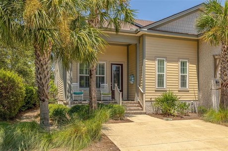 EXPERIENCE ISLAND LIVING AT ITS FINEST with this beautiful FULLY - Beach Townhome/Townhouse for sale in Jekyll Island, Georgia on Beachhouse.com