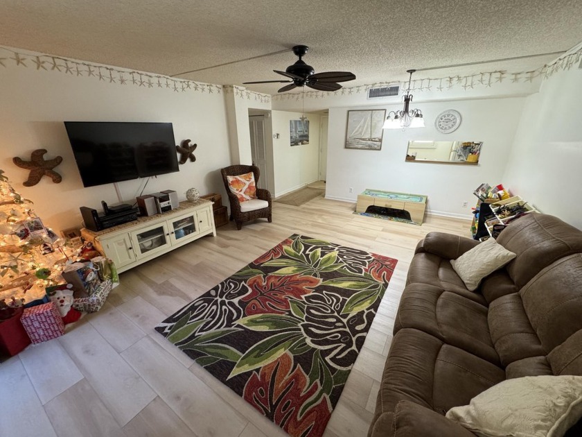 ALL AGES ARE WELCOME!!! RARE CHANCE TO LIVE IN THIS QUIET, WELL - Beach Condo for sale in Delray Beach, Florida on Beachhouse.com