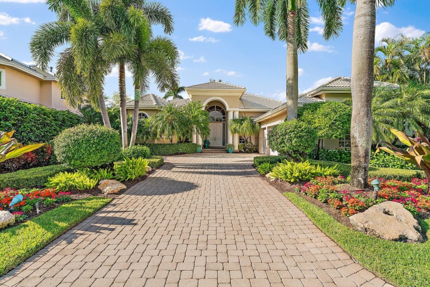 Enjoy the best of country club living in this beautiful home - Beach Home for sale in Palm Beach Gardens, Florida on Beachhouse.com