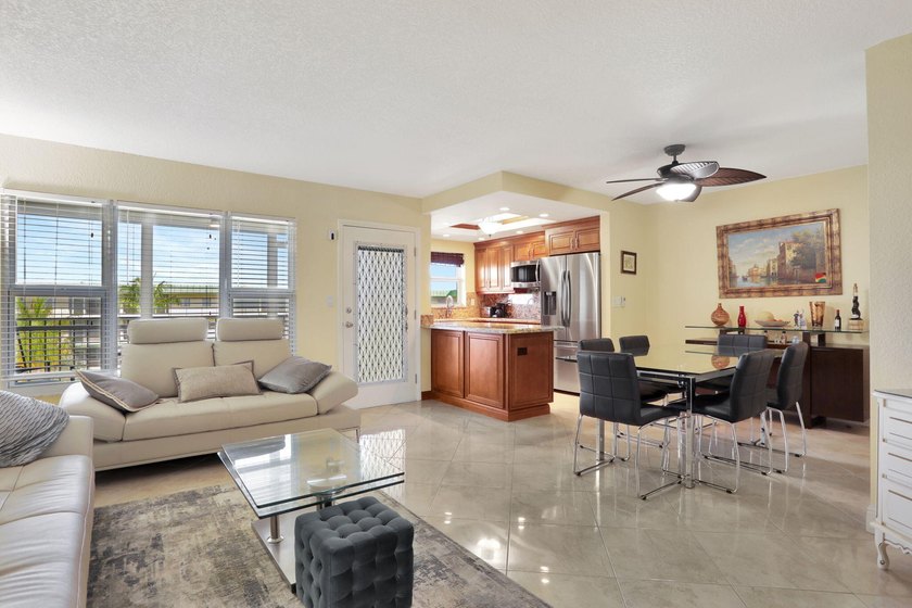 Welcome to your dream home in a vibrant 55+ community! This - Beach Condo for sale in Deerfield Beach, Florida on Beachhouse.com