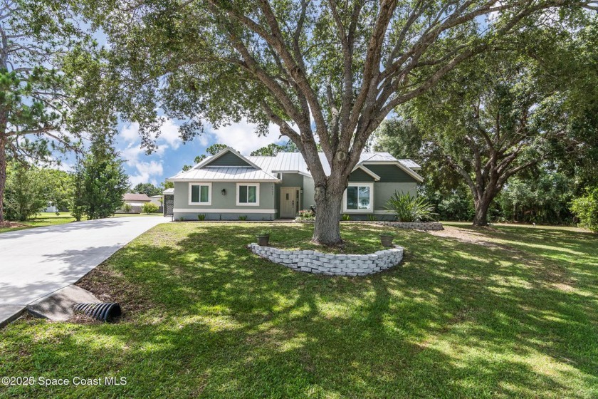 Spacious and well-maintained, close to the Habitat Golf course - Beach Home for sale in Malabar, Florida on Beachhouse.com