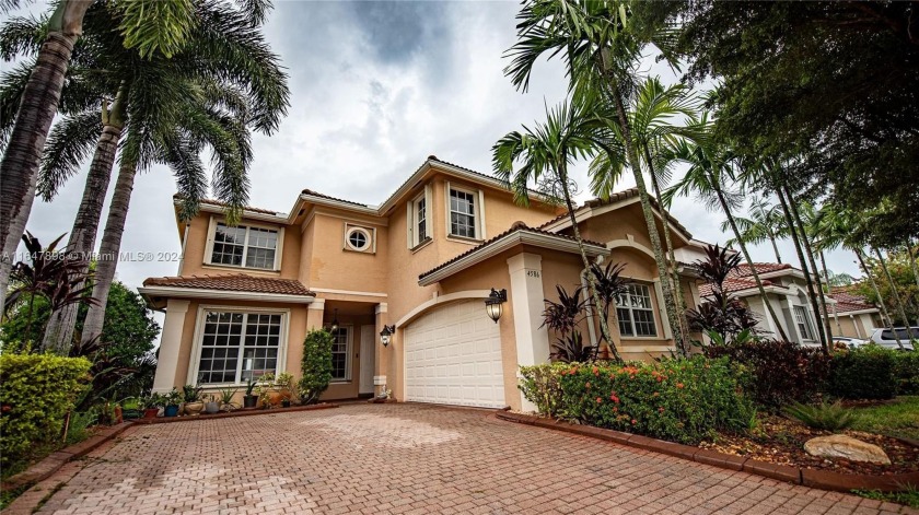 Welcome to an exceptional 5-bedroom, 3-bathroom home nestled in - Beach Home for sale in Miramar, Florida on Beachhouse.com