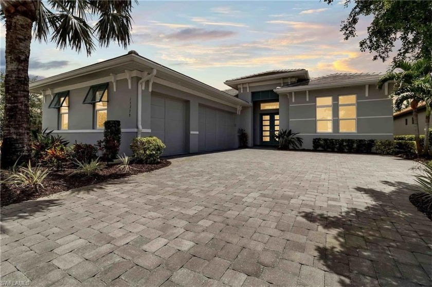 Stunning Model Home with Lake View - IMMEDIATE MOVE-IN  Lincoln - Beach Home for sale in Naples, Florida on Beachhouse.com